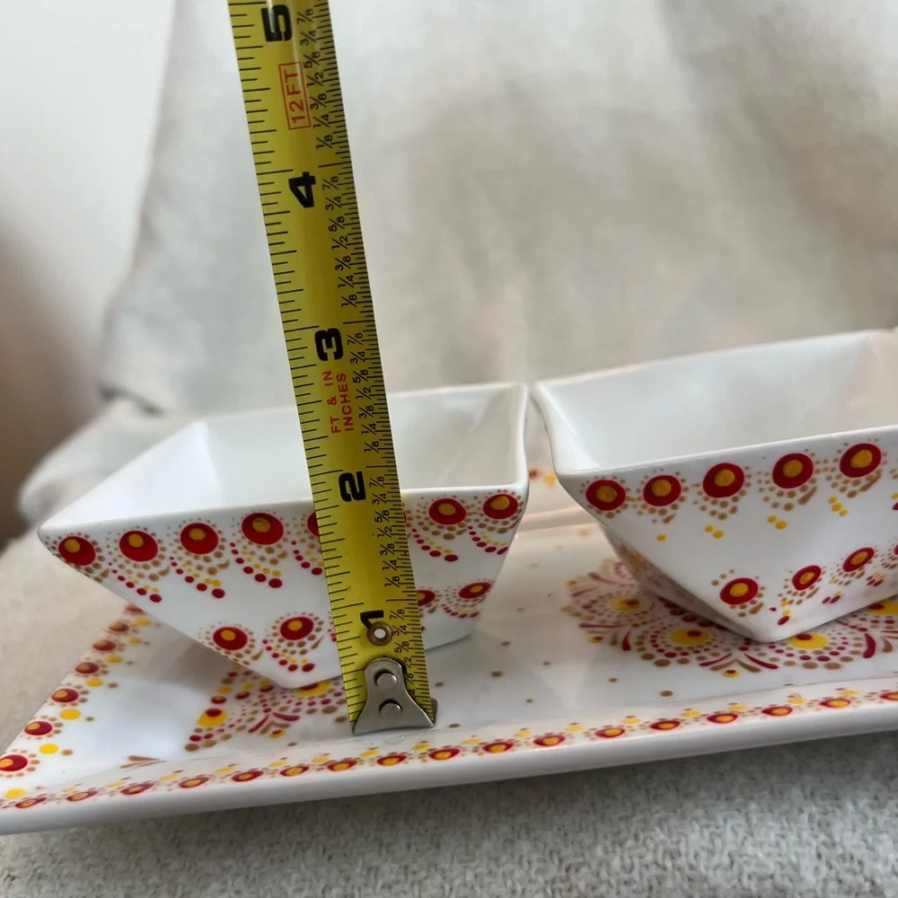 Pier 1 White Floral Patterned Serving Set